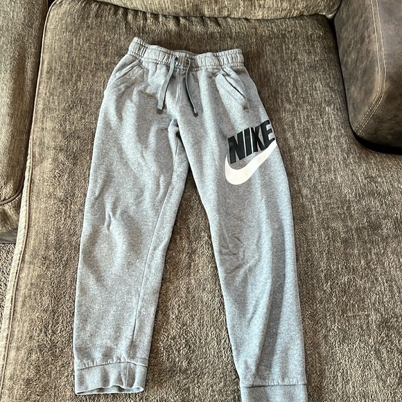 Nike Other - Boys/girls Nike sweatpants